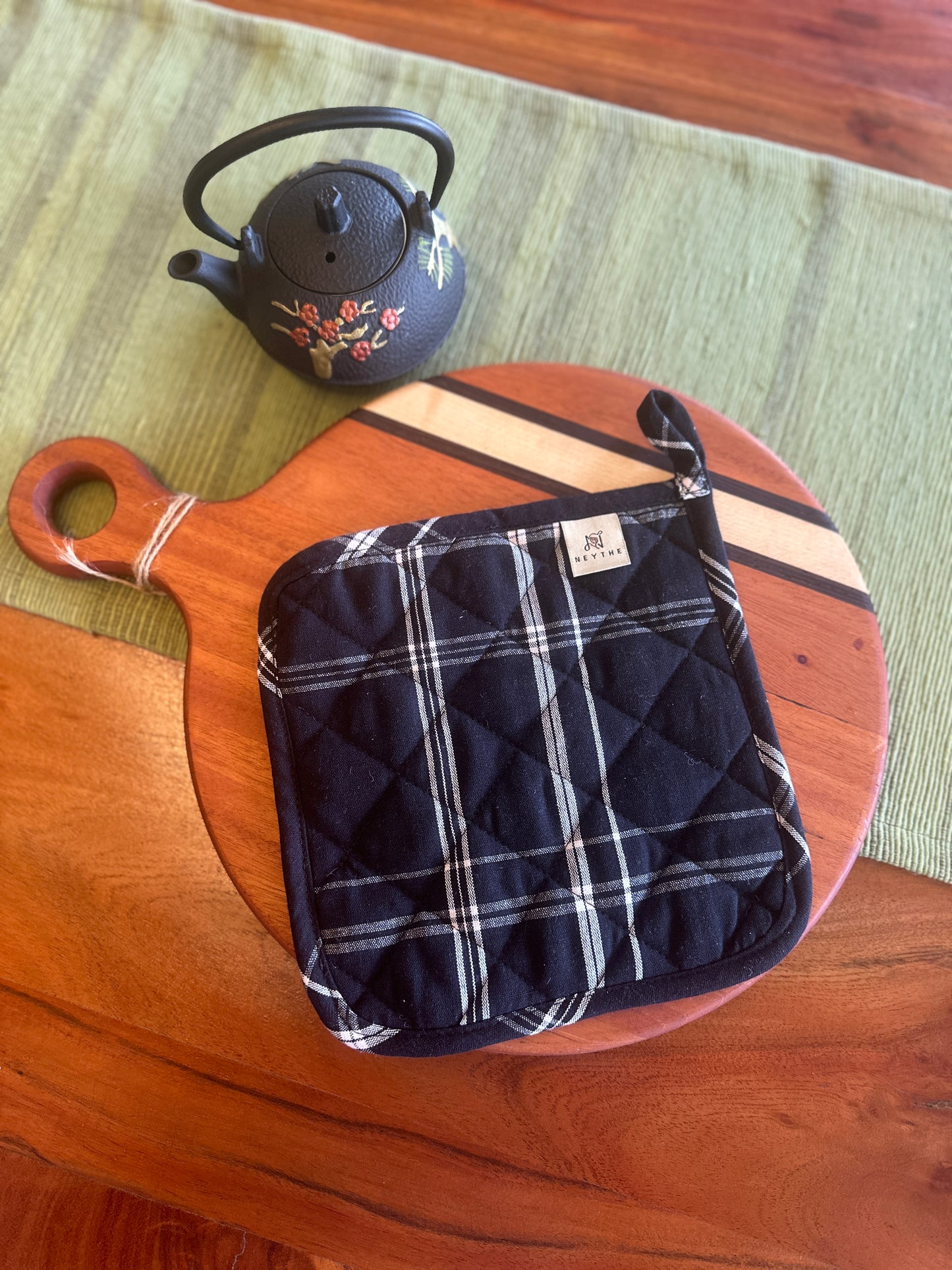 Black Pot Holder